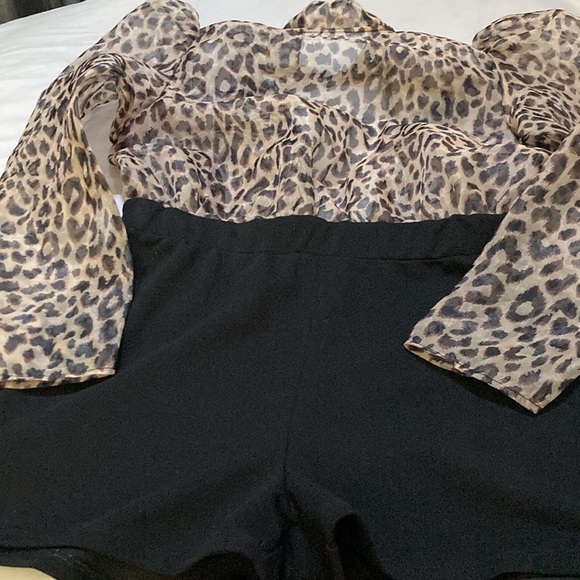 Fashion Nova romper 🖤 - Picture 10 of 12